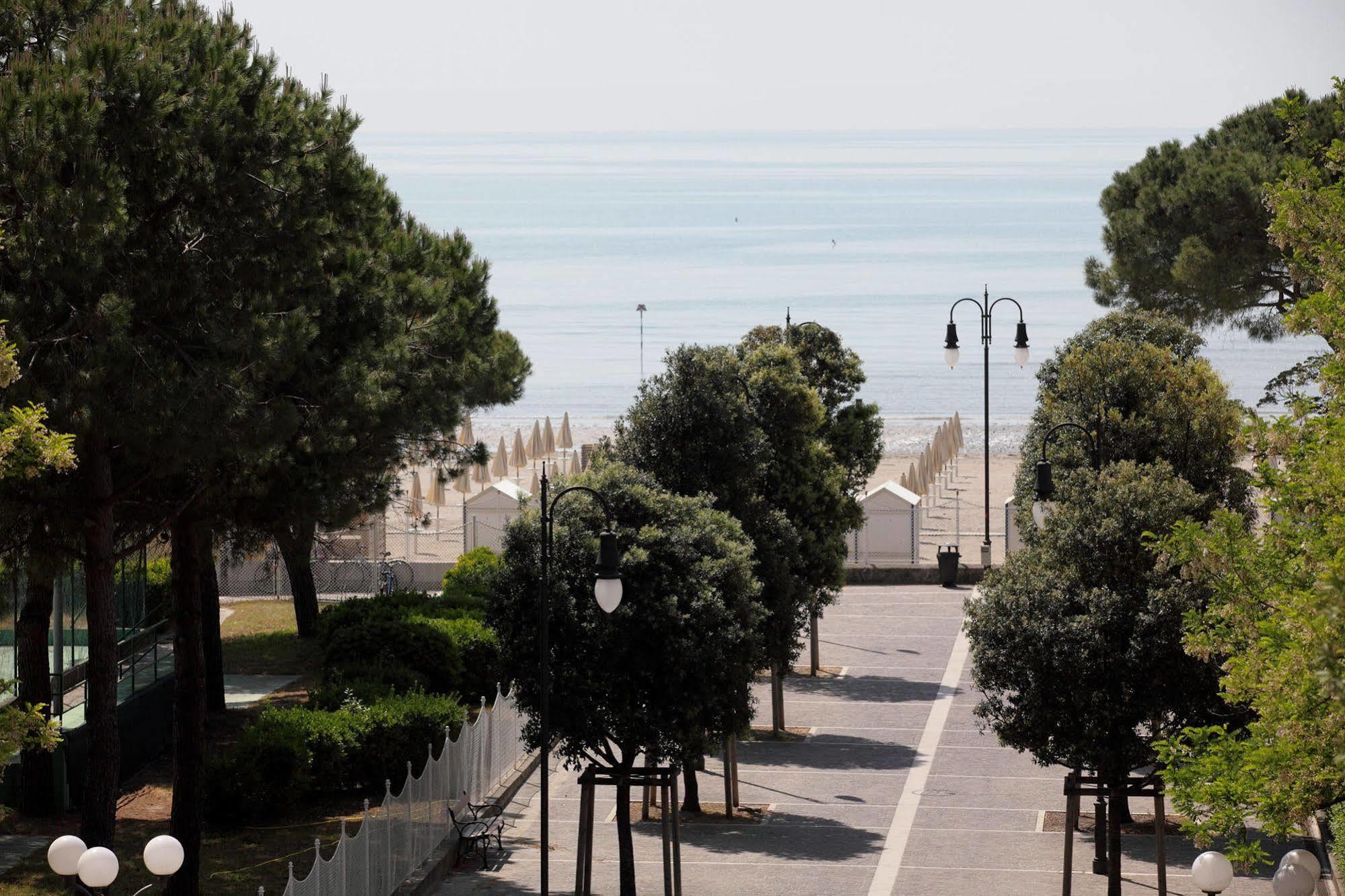 Hotel Abbazia Grado Bagian luar foto